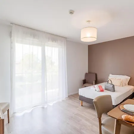 Quality Lyon L'isle-d Abeau Hotel apartamentowy L'Isle-d'Abeau