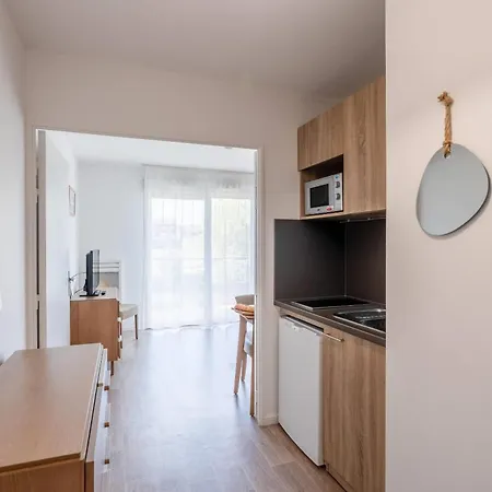 Апарт-отель Quality Lyon L'isle-d Abeau
